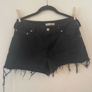 Preloved Black Levi Cropped Jean Shorts